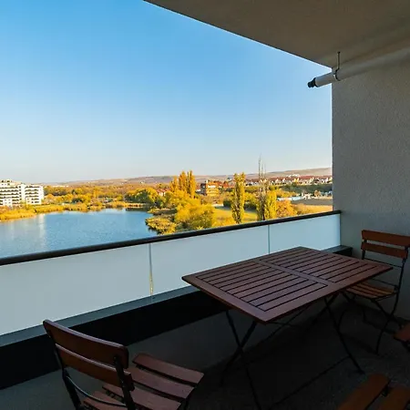 Lake View Apt W/ Balcony, Amazing View Over The Lake & Free Parking Near Iulius Mall Apartamento *
