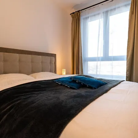 Apartamento Lake View Apt W/ Balcony, Amazing View Over The Lake & Free Parking Near Iulius Mall Cluj-Napoca