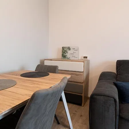 Lake View Apt W/ Balcony, Amazing View Over The Lake & Free Parking Near Iulius Mall Apartamento Cluj-Napoca